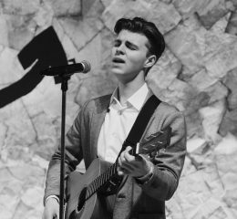 A6066AE3-DB09-4146-8632-28AE27CC8A72