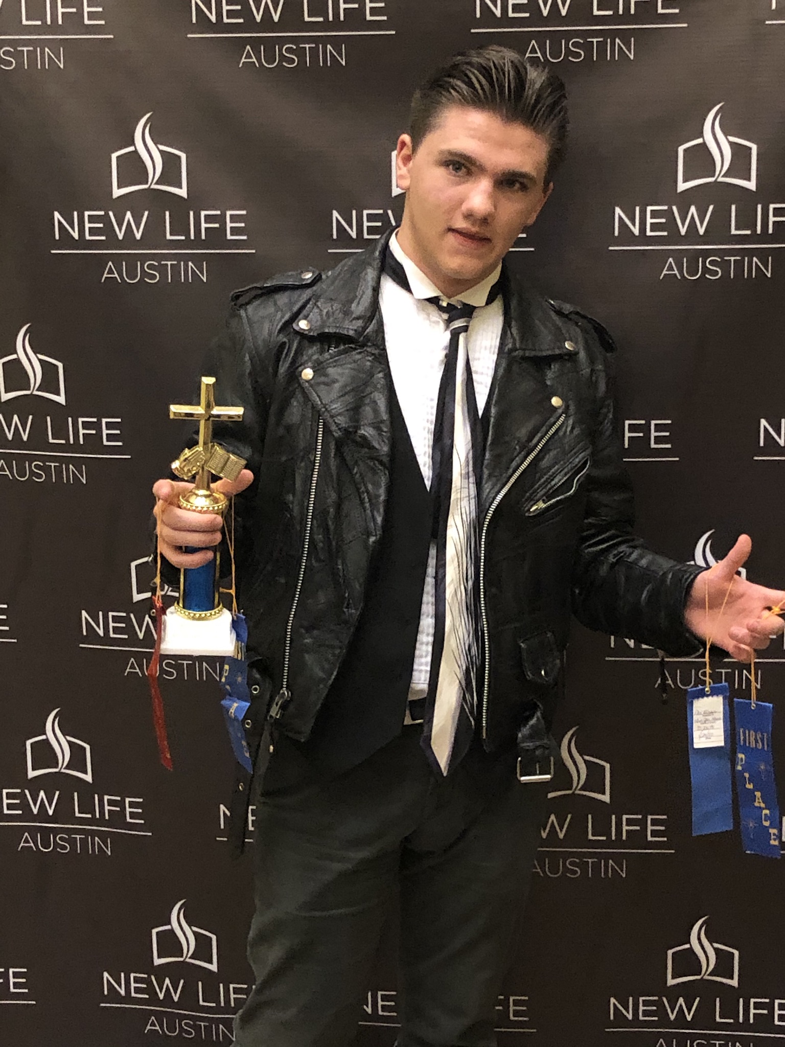 EEA98812-3DC3-427A-9C76-173F60A48A0A