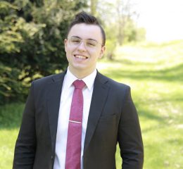 E8E271E8-9713-4F56-AFCB-27B64E0EF856