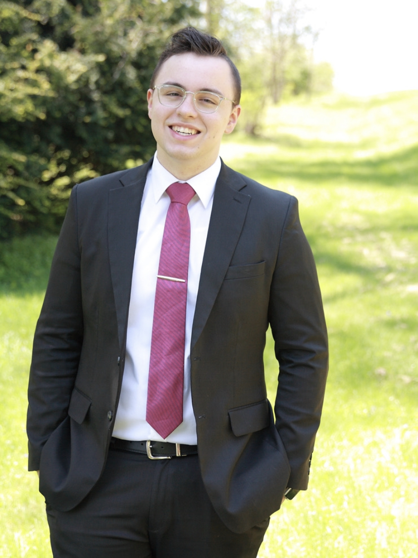 E8E271E8-9713-4F56-AFCB-27B64E0EF856